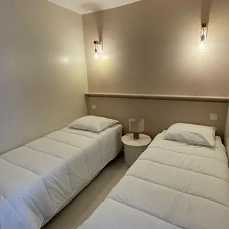 Appartement Proche Etang Et Thermes Avec Jardin Privatif - Fr-1-503-177